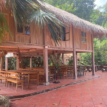 Lepont Mu Waterfall Bungalow Hoa Binh Exterior photo