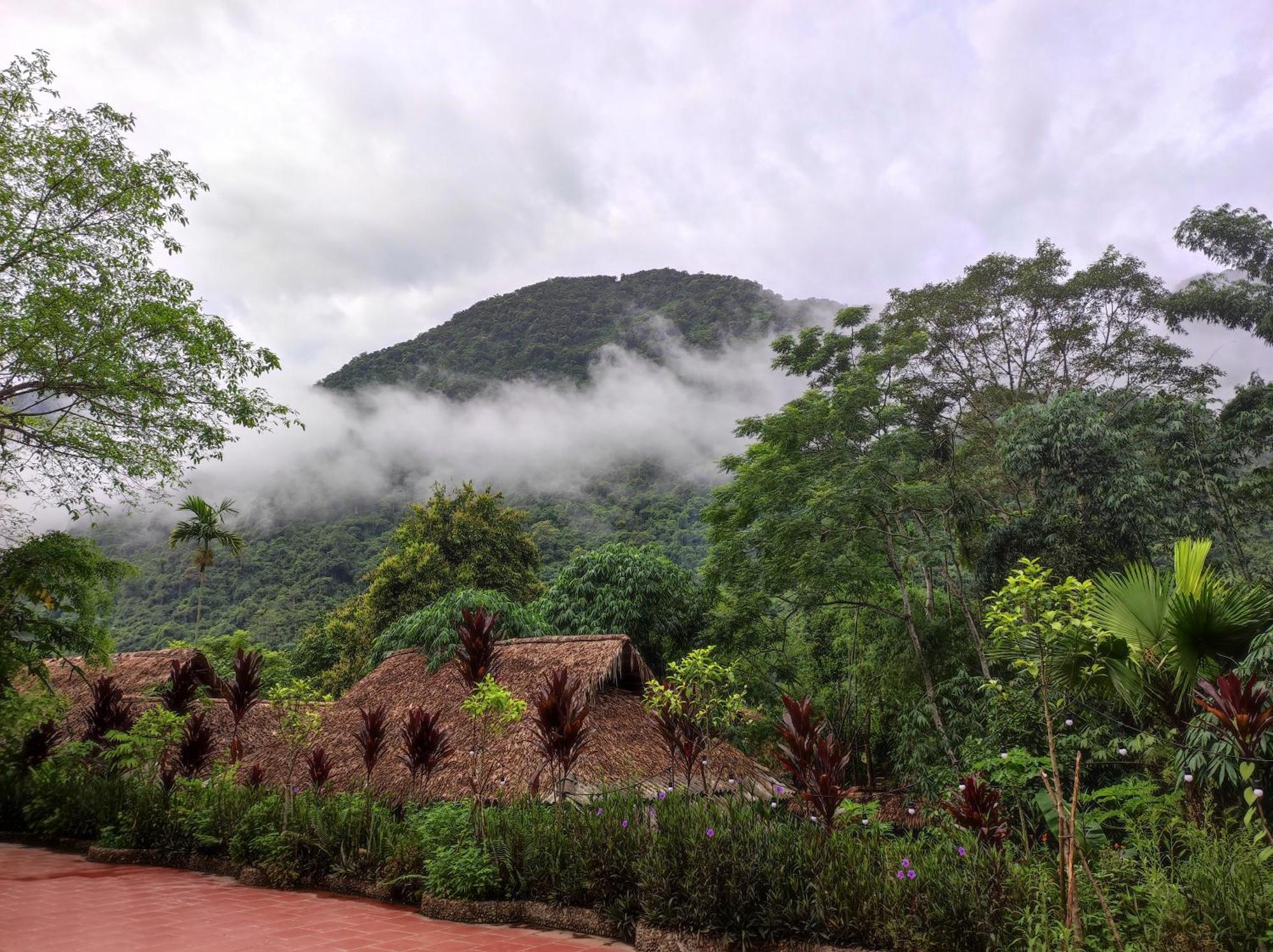 Lepont Mu Waterfall Bungalow Hoa Binh Exterior photo